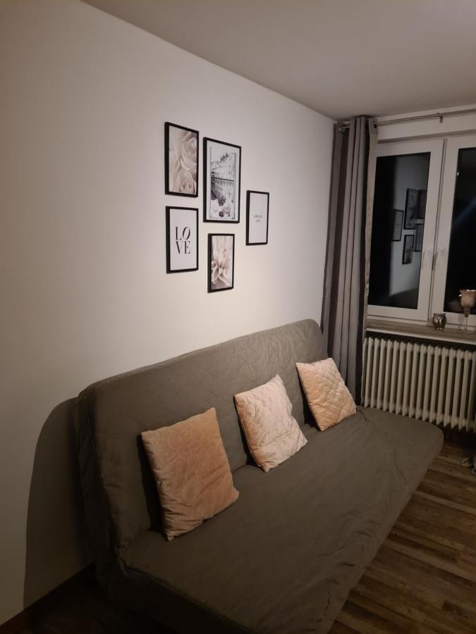 Ferienwohnung Lilith ブリーロン エクステリア 写真